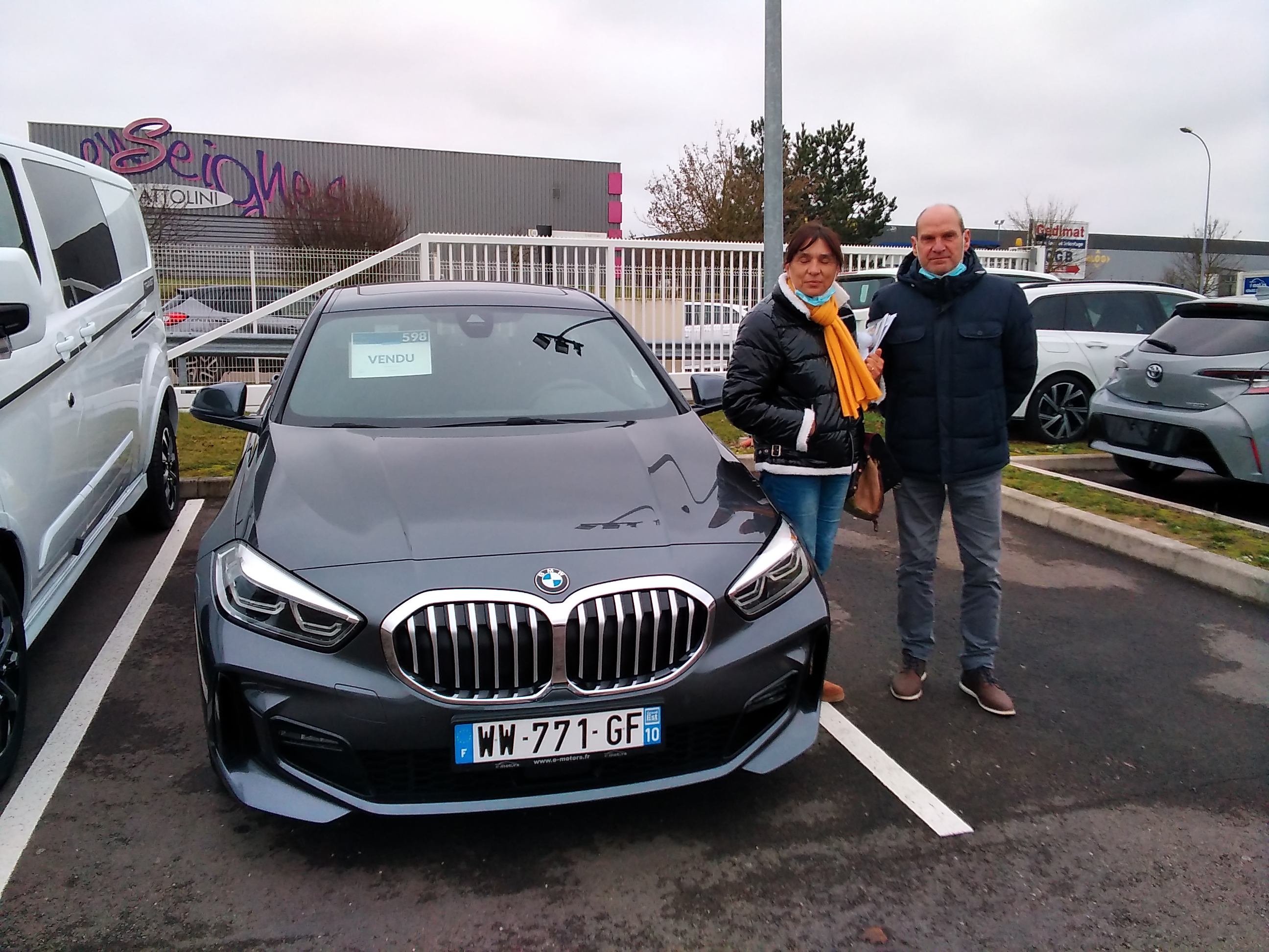 Avis-mandataire-auto-Emotors-Bmw-Serie-1-f40-118i-m-sport-140-dkg7.