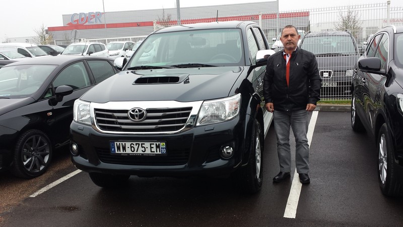 Avis-mandataire-auto-Emotors--Toyota-hilux-double-cabine-l-gende-144-d-4d-4x4-.