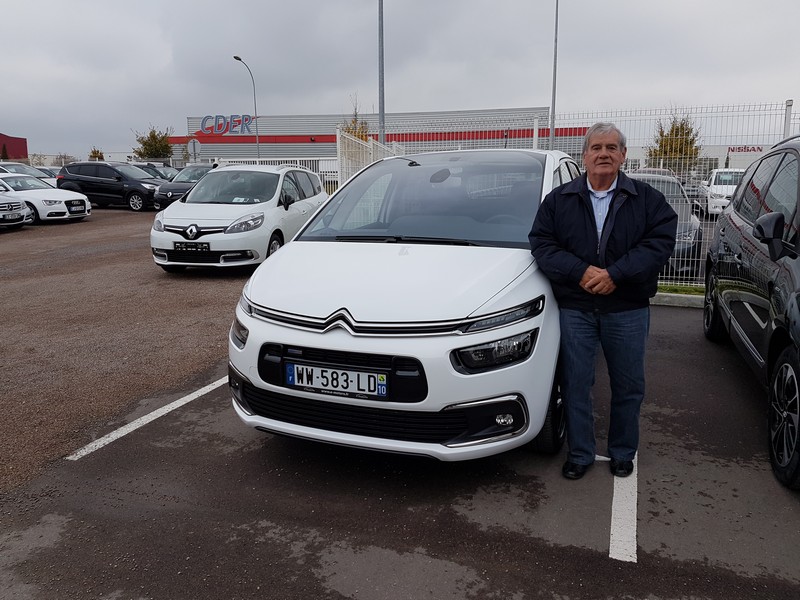 Avis-mandataire-auto-Emotors-Citroen-C4-picasso-Feel-puretech-130-s-s.
