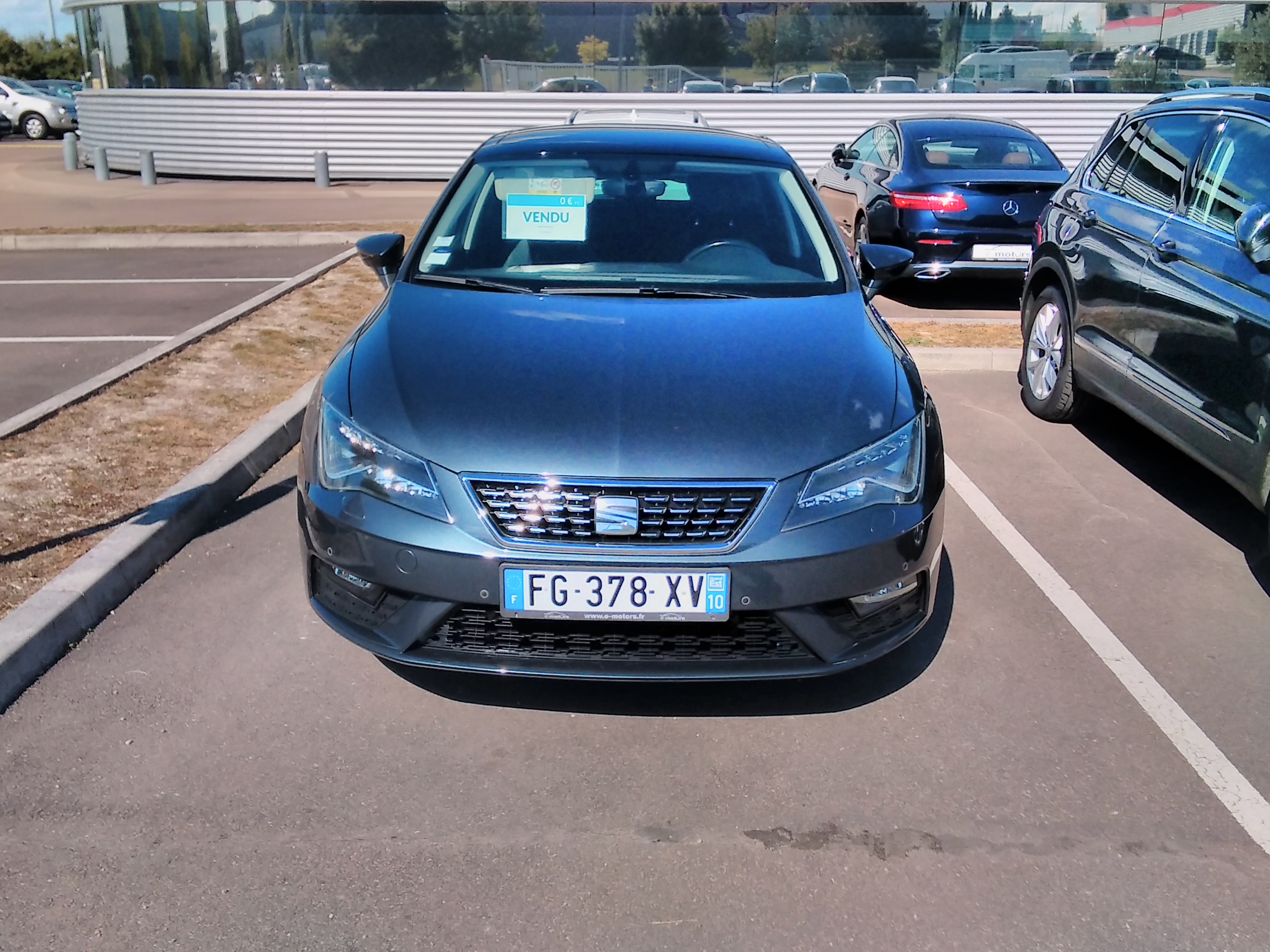 Avis-mandataire-auto-Emotors-Seat-Leon-2-0-tdi-184-start-stop-dsg7-xcellence-plus-toit.