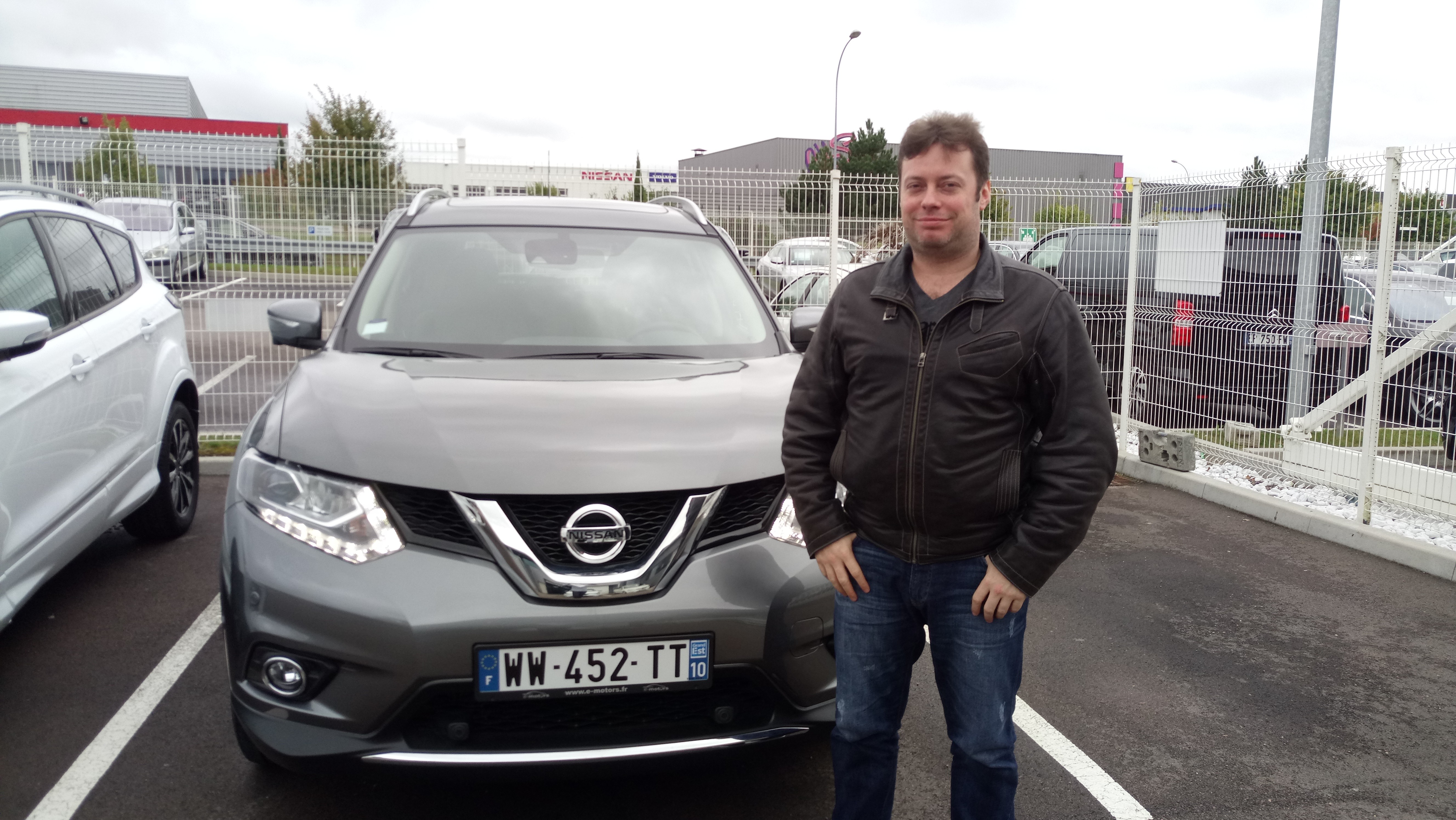 Avis-mandataire-auto-Emotors-Nissan-X-trail-Tekna-dci-177-xtronic-5pl-4x2.