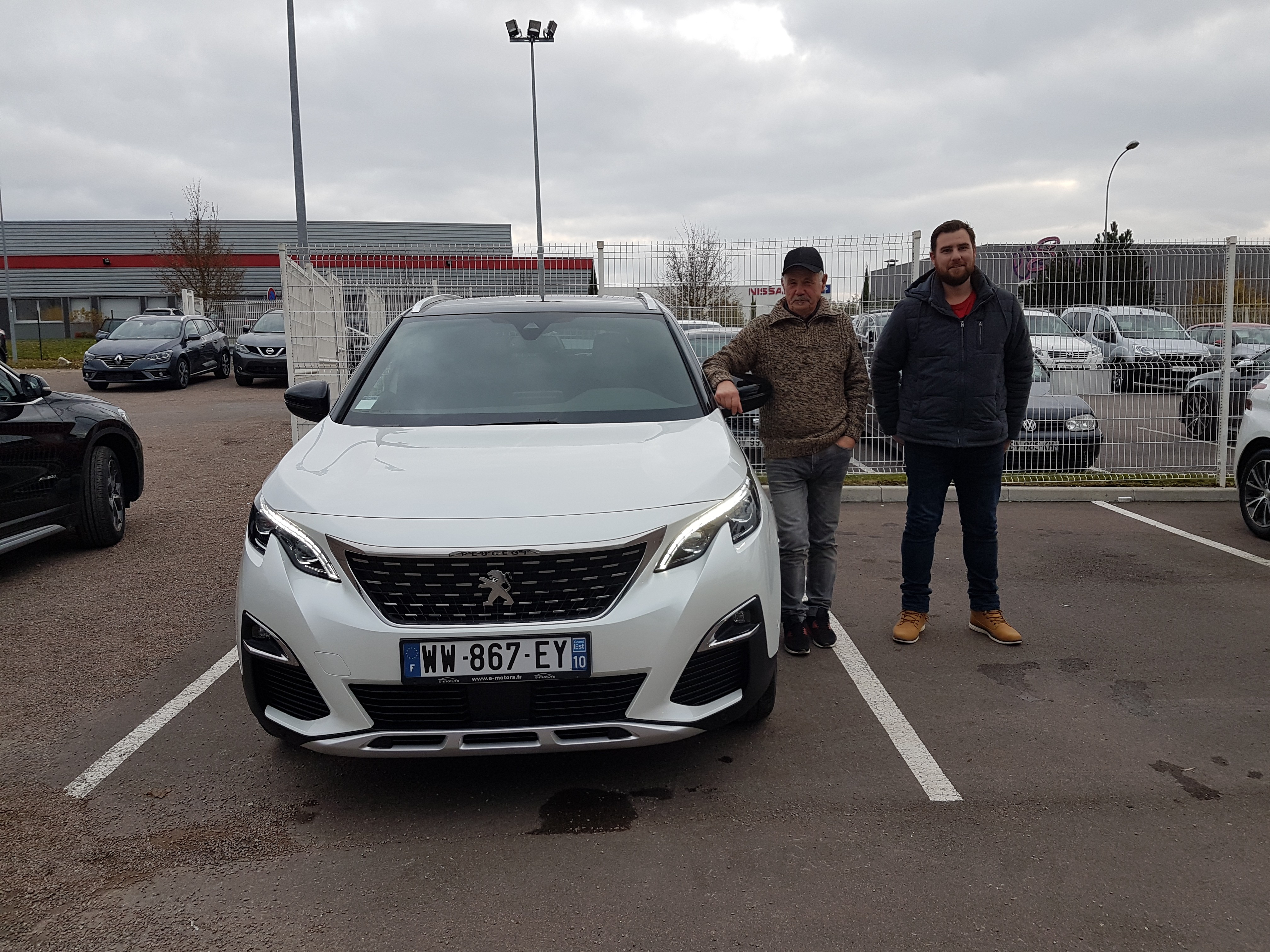 Avis-mandataire-auto-Emotors-Peugeot-3008-Gt-line-bluehdi-150-s-s.