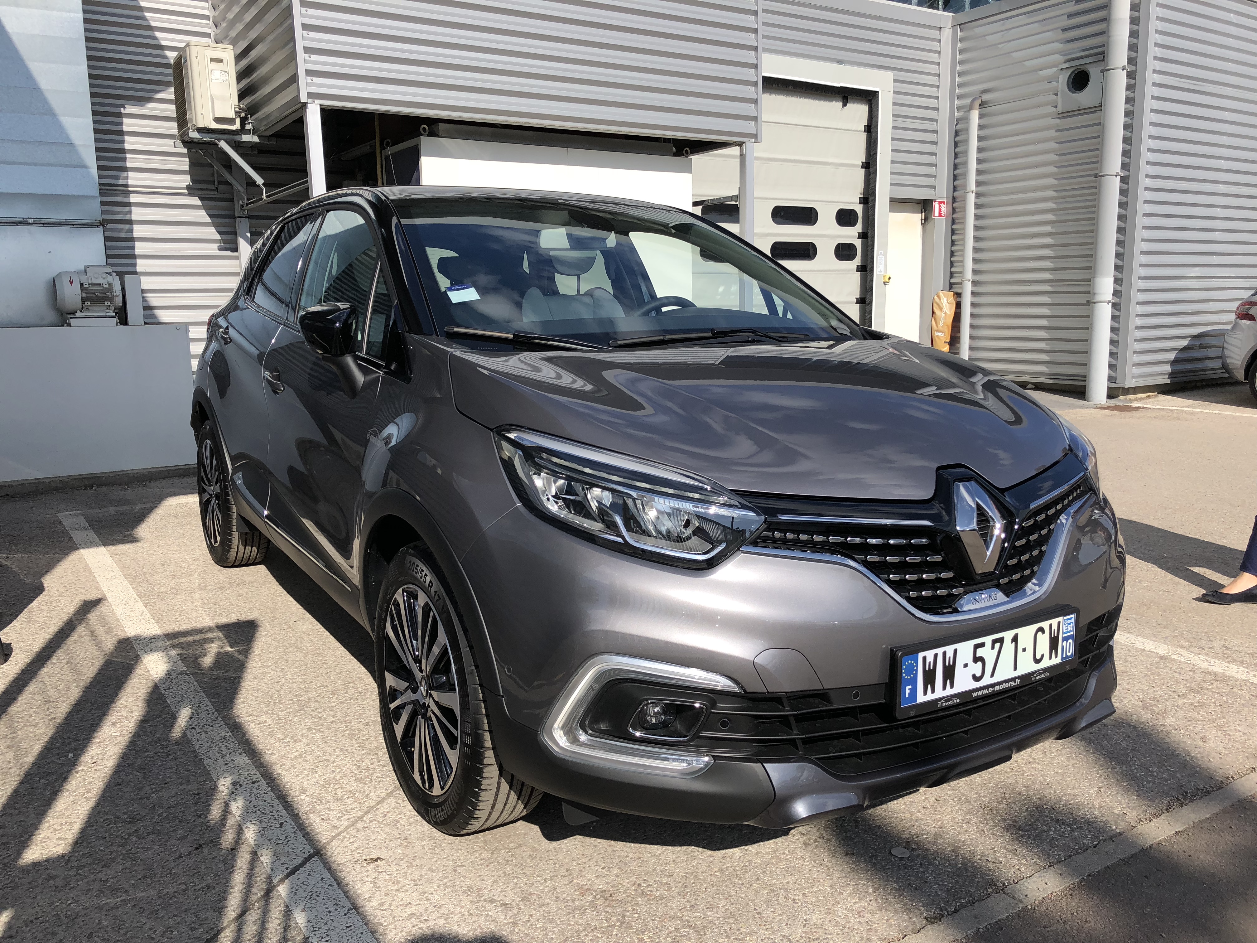 Avis-mandataire-auto-Emotors-Renault-Captur-Initiale-paris-tce-120-edc-energy-plus-toit.