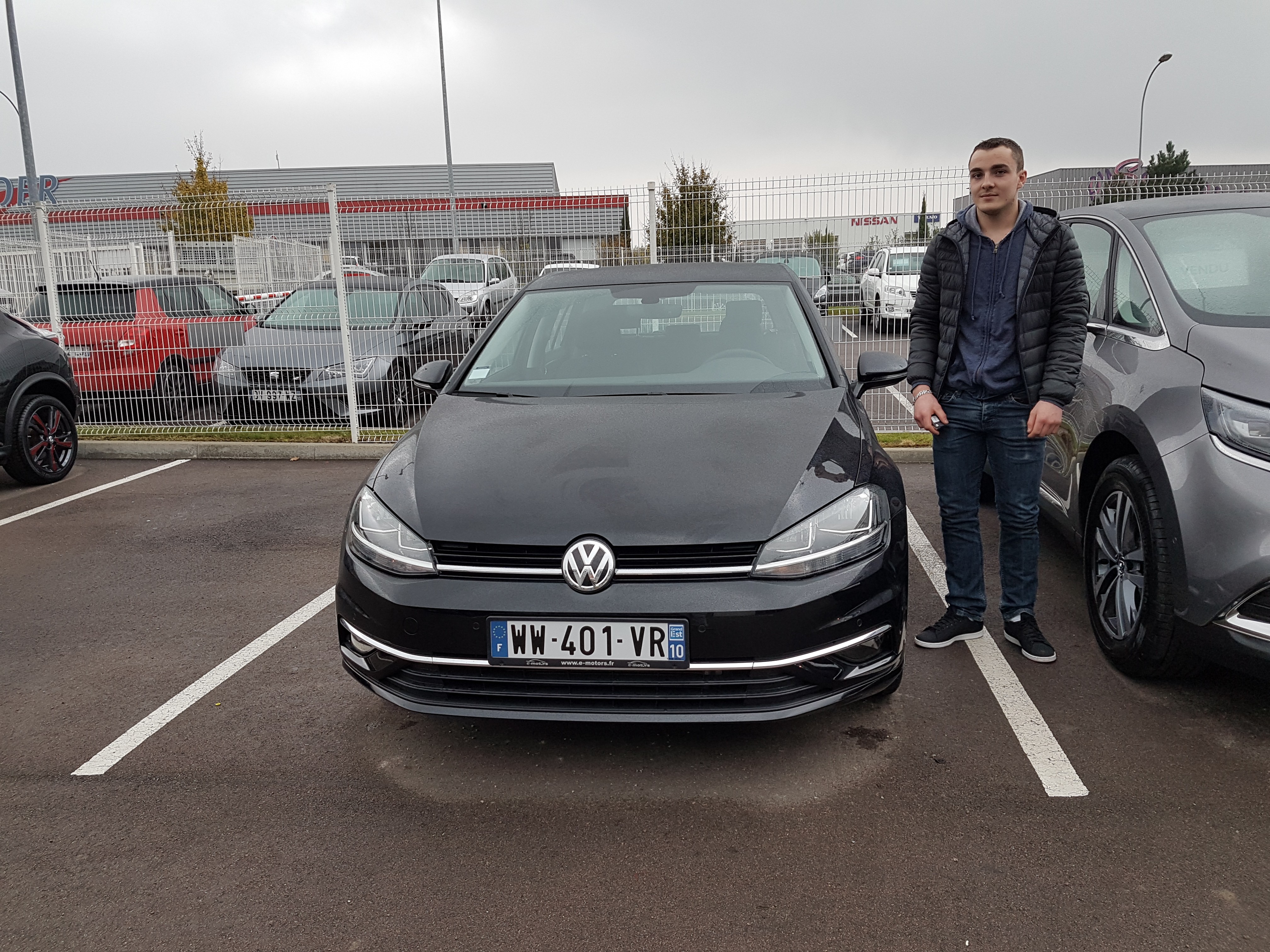 Avis-mandataire-auto-Emotors-Volkswagen-Golf-Confortline-tdi-115-plus-gps.