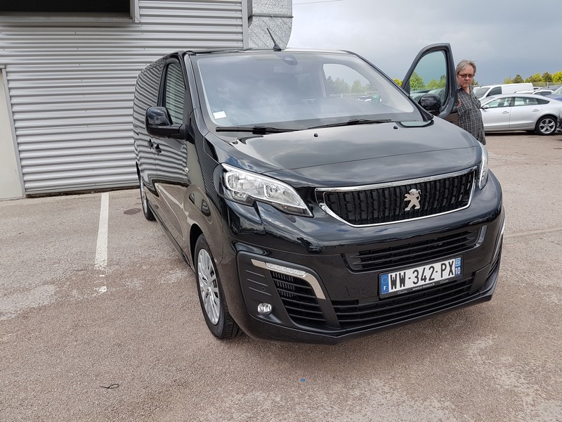 Avis-mandataire-auto-Emotors-Peugeot-Traveller-Standard-2-0-bluehdi-150ch-s-s-bvm6-active-8-places.