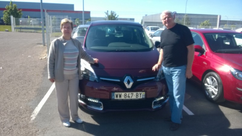 Avis-mandataire-auto-Emotors--Renault-scenic-iii-bose-tce-130-energy-.