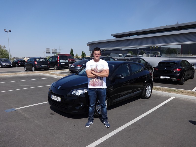 Avis-mandataire-auto-Emotors--Renault-megane-iii-expression-dci-110-.