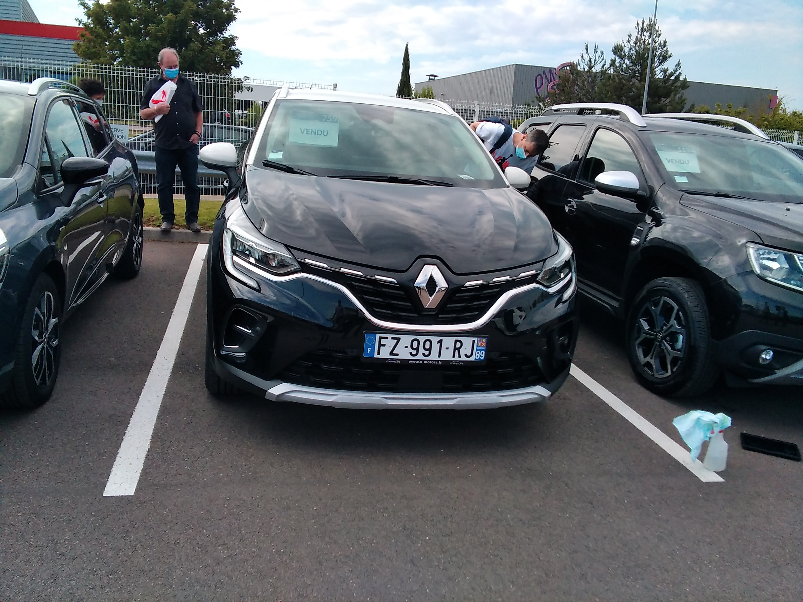 Avis-mandataire-auto-Emotors-Renault-Captur-Intens-tce-140-edc-plus-ecran-9-3-plus-cam-ra-plus-barres-de-toit.