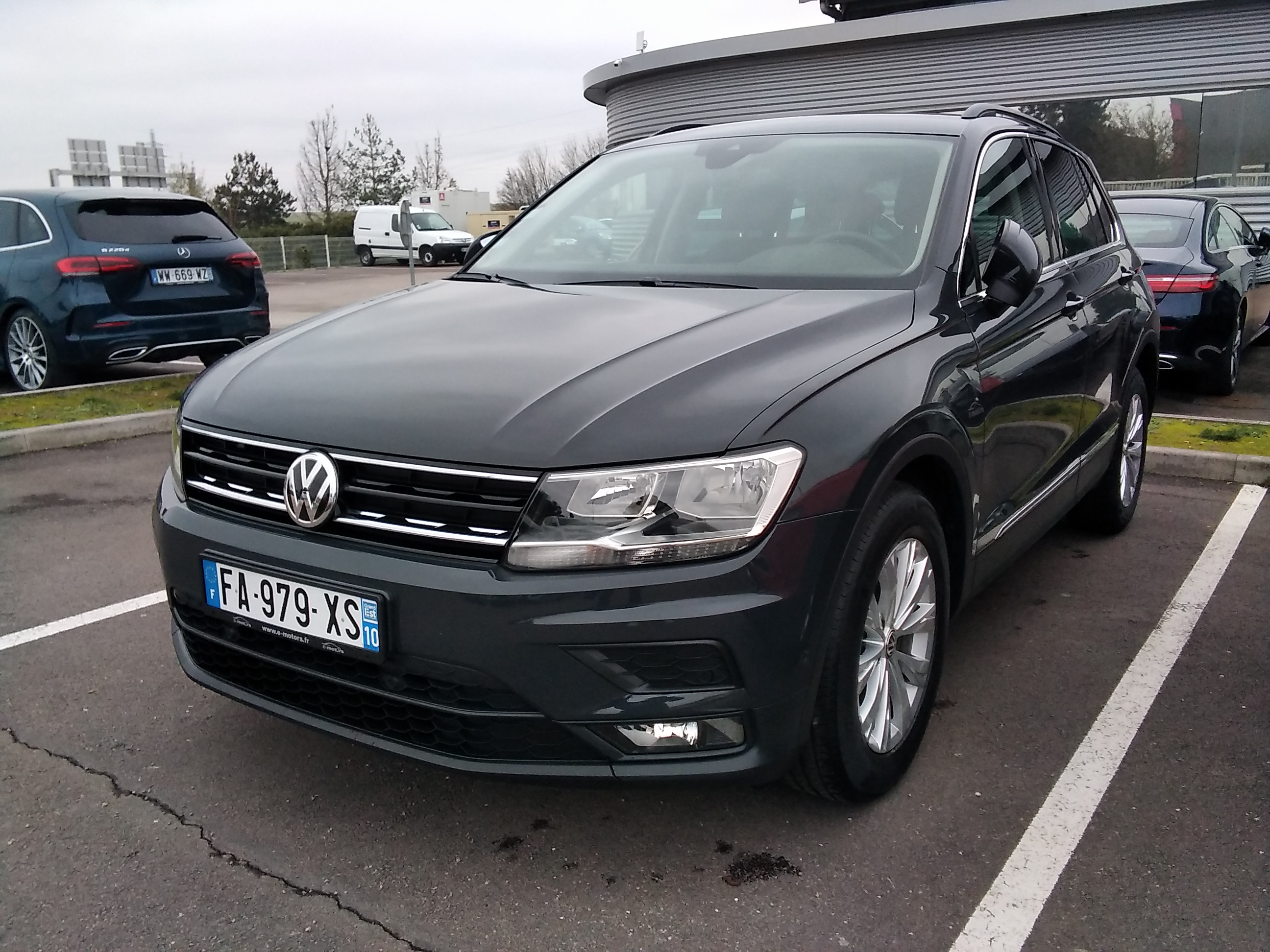 Avis-mandataire-auto-Emotors-Volkswagen-Tiguan-Tsi-act-150-confortline.