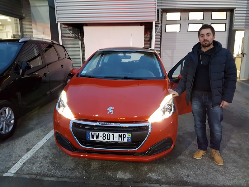 Avis-mandataire-auto-Emotors-Peugeot-208-Active-puretech-82-3p-plus-jantes-16.