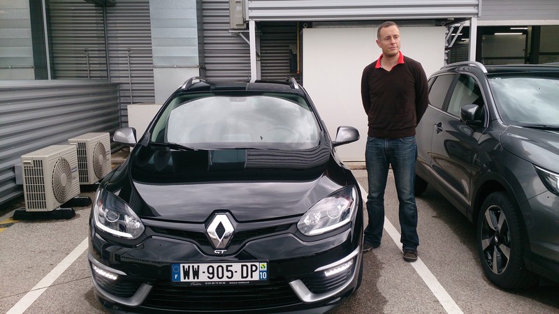 Avis-mandataire-auto-Emotors--Renault-megane-iii-estate-gt-tce-220-energy-.