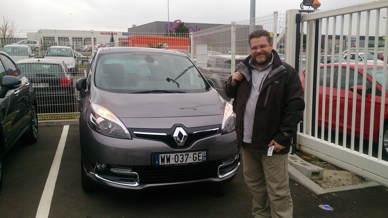 Avis-mandataire-auto-Emotors--Renault-scenic-iii-bose-dci-130-energy-plus-toit-vitr-.