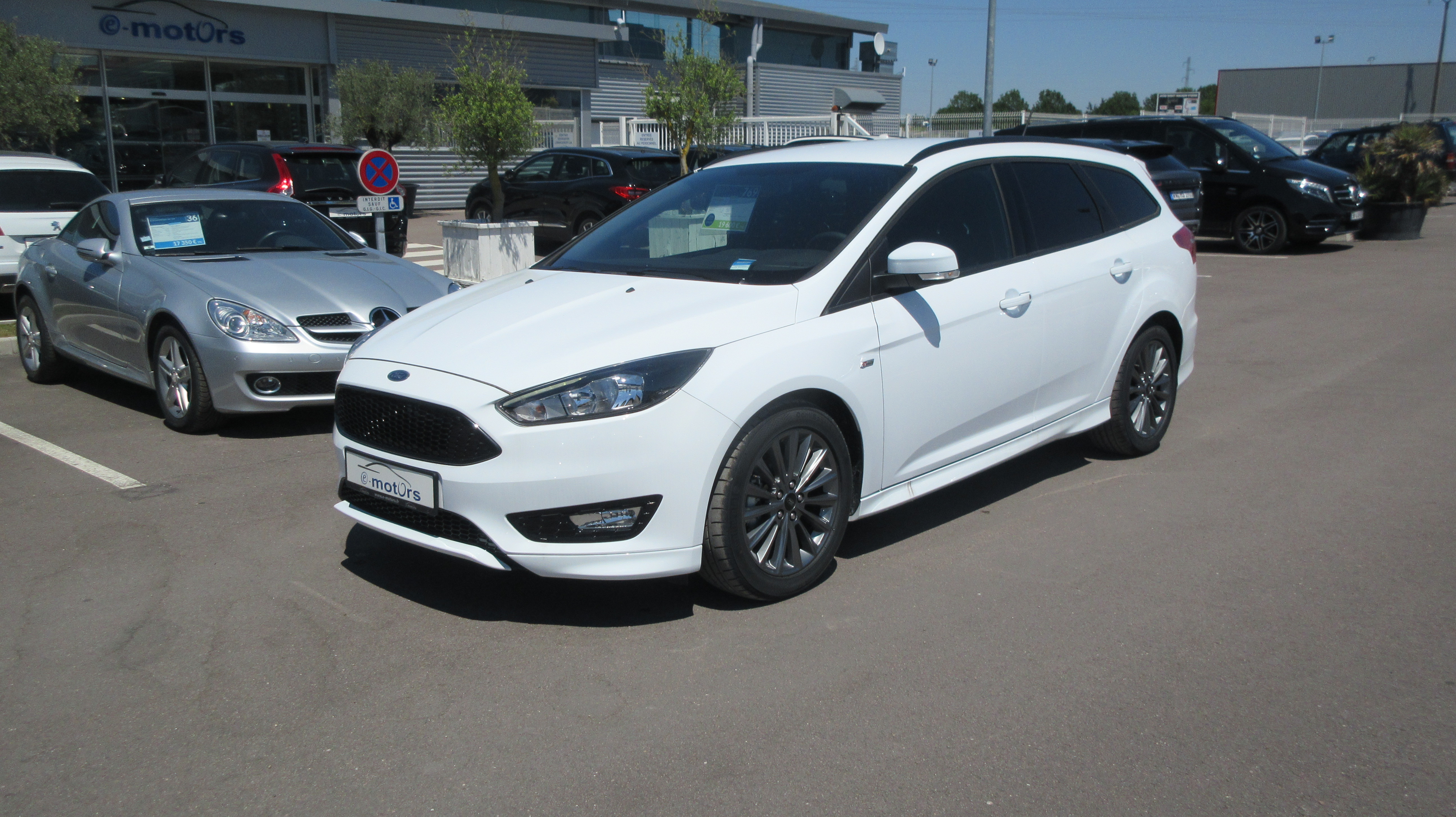 Avis-mandataire-auto-Emotors-Ford-Focus-St-line-tdci-120.