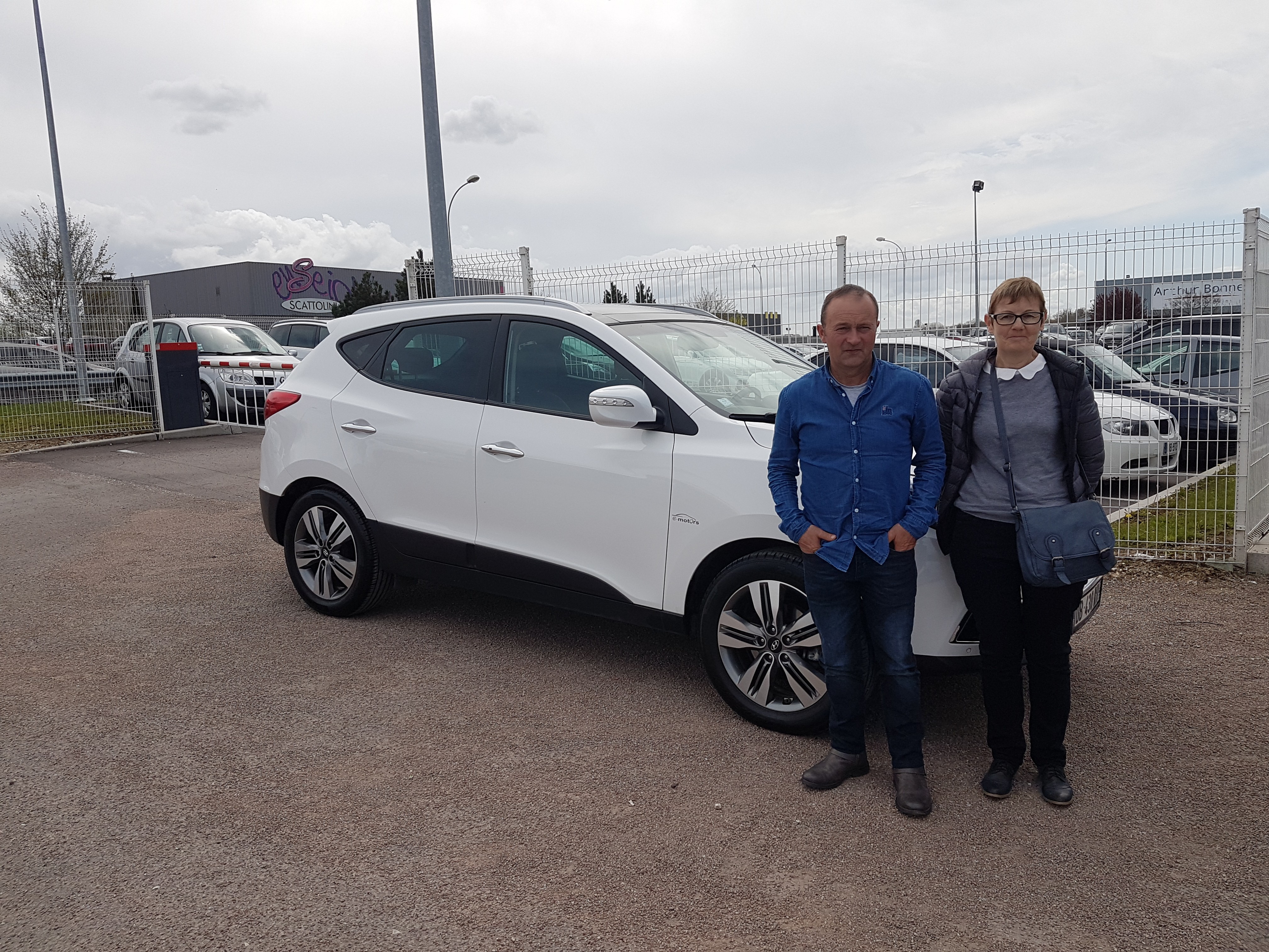 Avis-mandataire-auto-Emotors-Hyundai-Ix35-Pack-premium-limited-crdi-136-4x2.