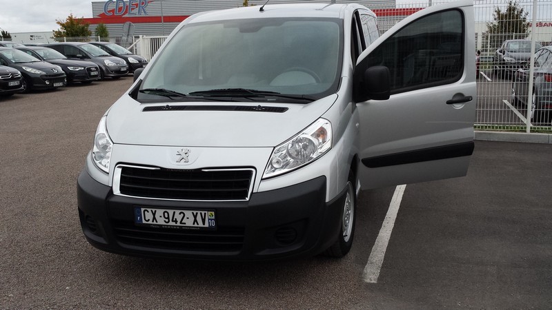 Avis-mandataire-auto-Emotors--Peugeot-expert-tepee-access-hdi-98-court-9-places-.