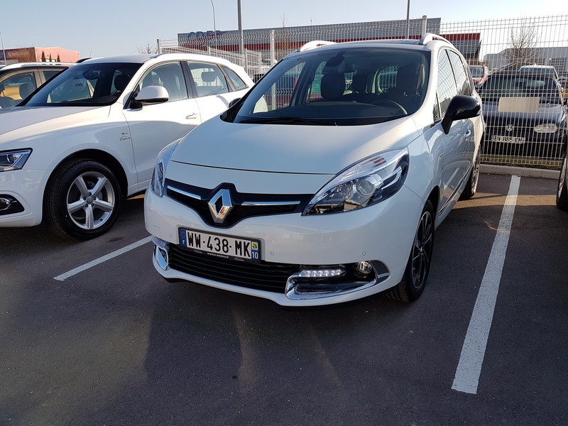 Avis-mandataire-auto-Emotors-Renault-Grand-scenic-Grand-sc-nic-iii-bose-dci-130-energy-7places-plus-toit-vitr-visio.