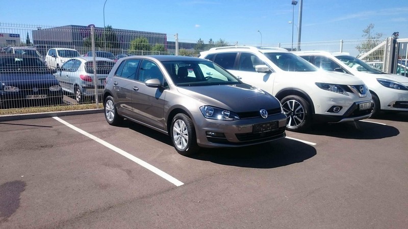 Avis-mandataire-auto-Emotors-Volkswagen-Golf-Confortline-tsi-110-5p-plus-pack-drive-assist.