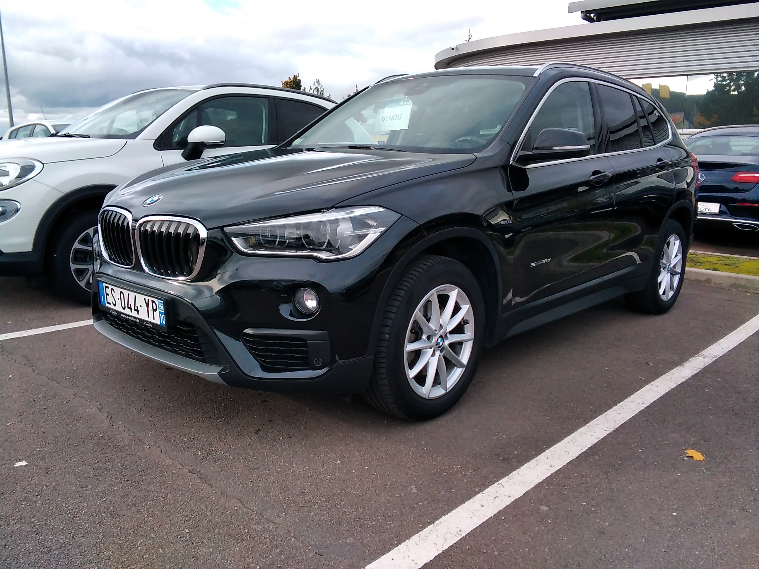 Avis-mandataire-auto-Emotors-Bmw-X1-Sdrive-18d-150-bva8-lounge-plus-gps-plus-toit.
