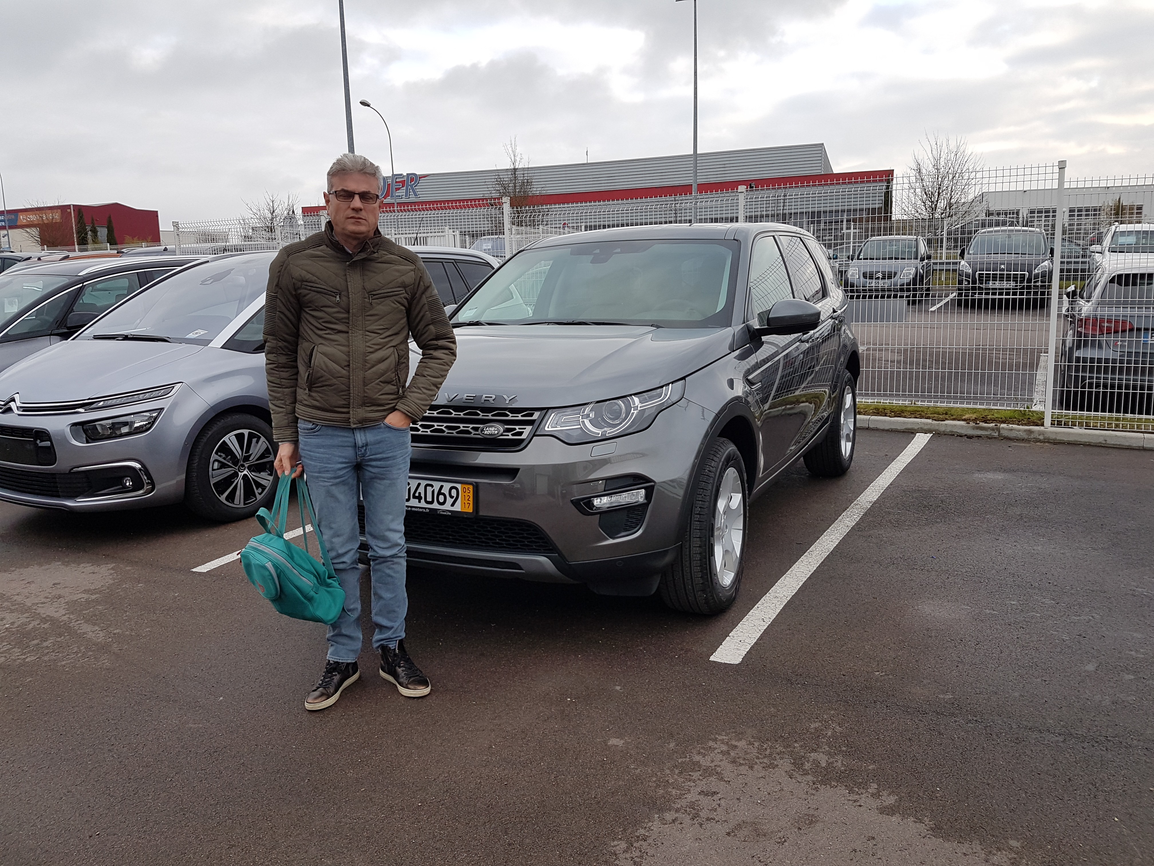 Avis-mandataire-auto-Emotors-Land rover-Discovery-sport-Se-ed4-150-4x2.