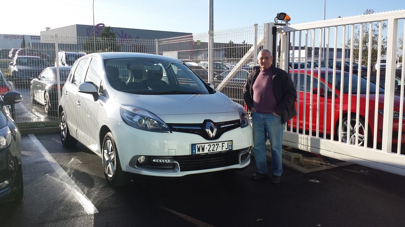 Avis-mandataire-auto-Emotors--Renault-scenic-iii-life-tce-115-energy-plus-climatisation-.