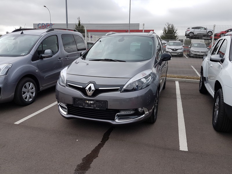 Avis-mandataire-auto-Emotors-Renault-Grand-scenic-Grand-sc-nic-iii-bose-dci-130-energy-7places-plus-toit-vitr.