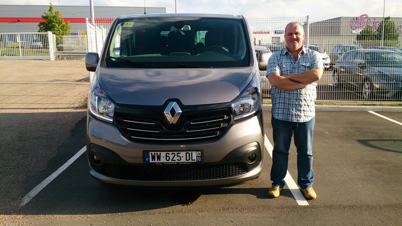 Avis-mandataire-auto-Emotors--Renault-trafic-combi-intens-dci-120-energy-9-places-.