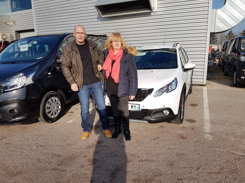 Avis-mandataire-auto-Emotors-Peugeot-2008-Allure-bluehdi-100.