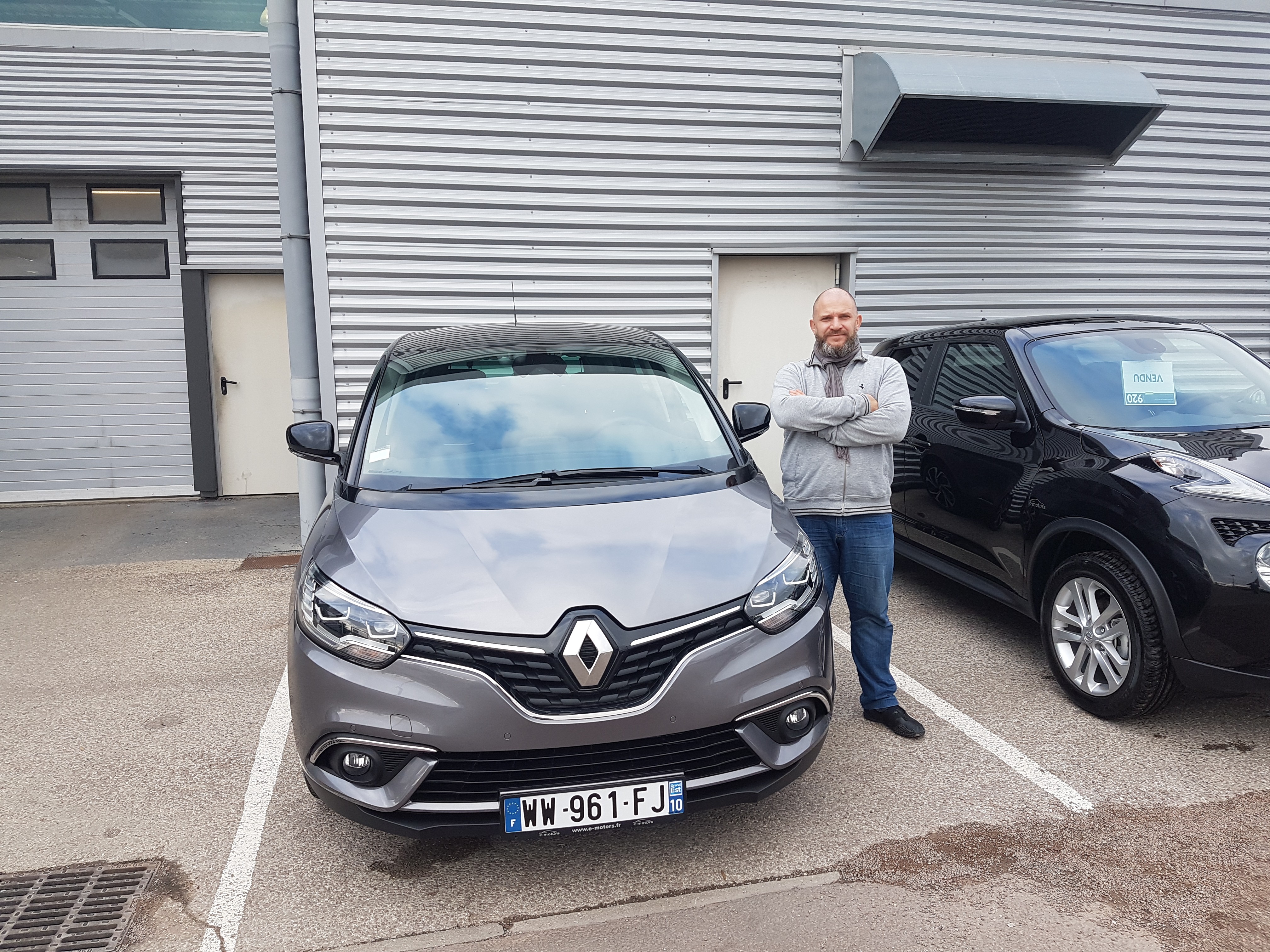 Avis-mandataire-auto-Emotors-Renault-Scenic-Intens-dci-130-energy.