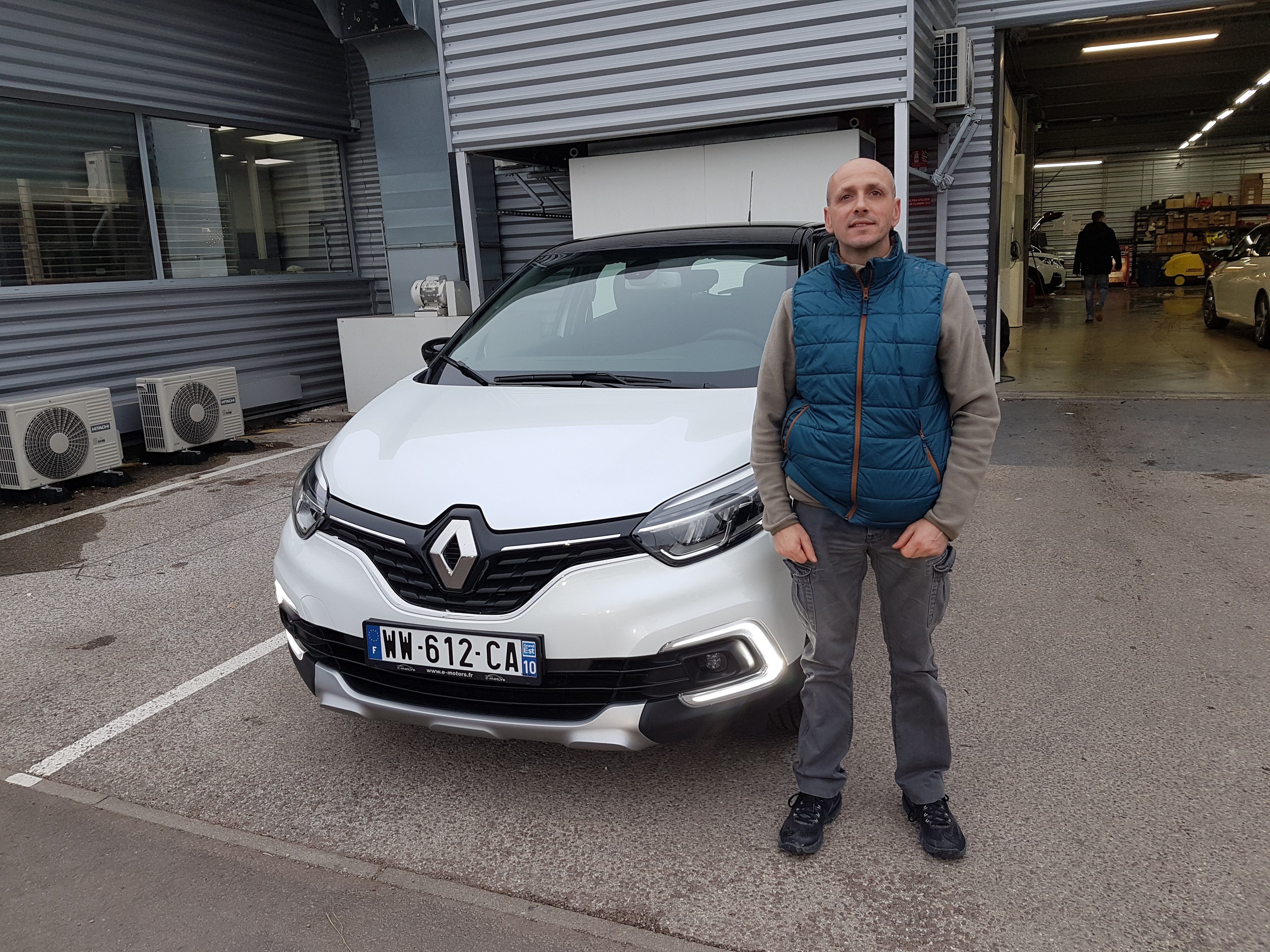 Avis-mandataire-auto-Emotors-Renault-Captur-Intens-tce-120-edc-energy.