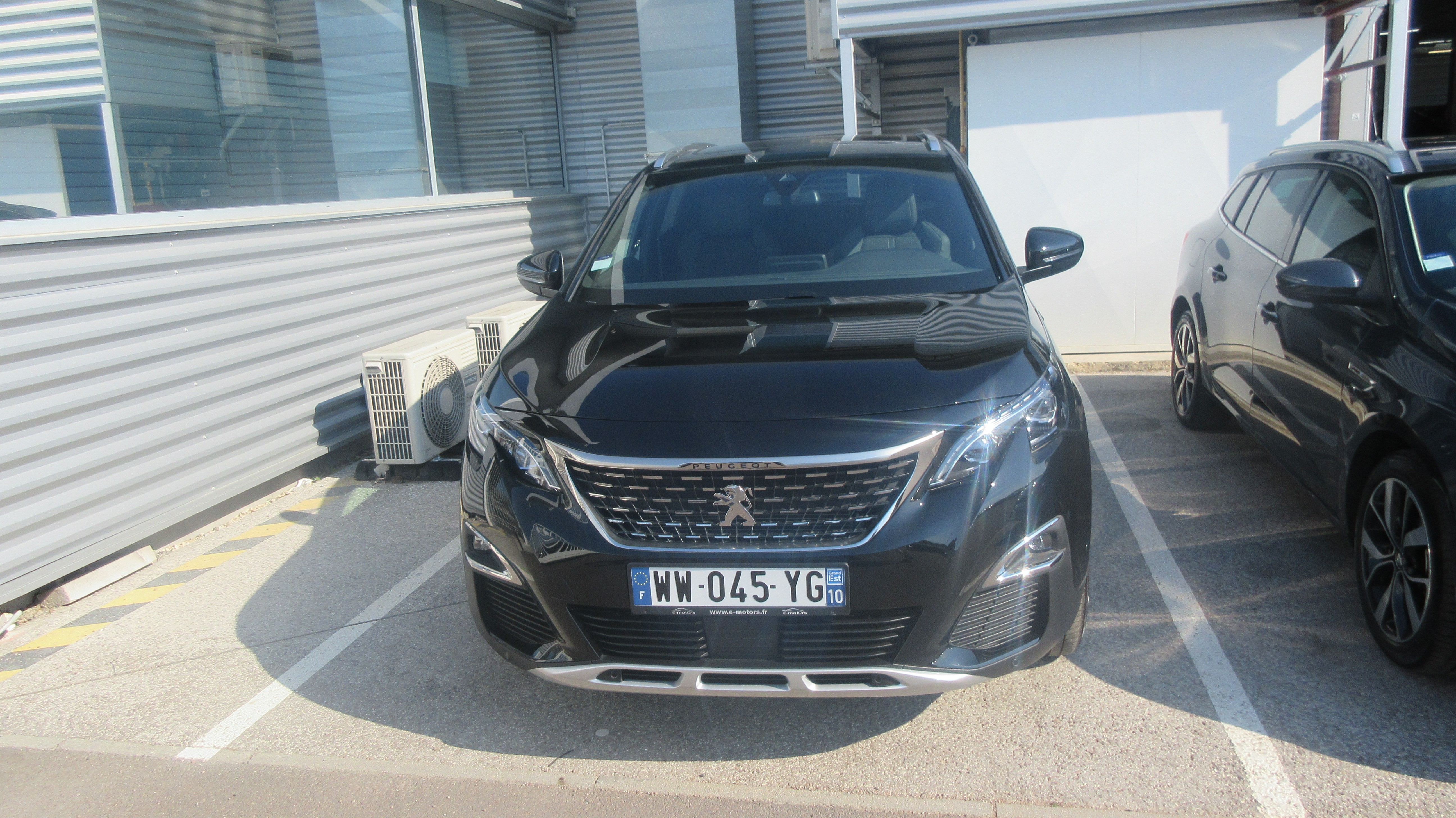 Avis-mandataire-auto-Emotors-Peugeot-3008-Gt-line-bluehdi-150-s-s.
