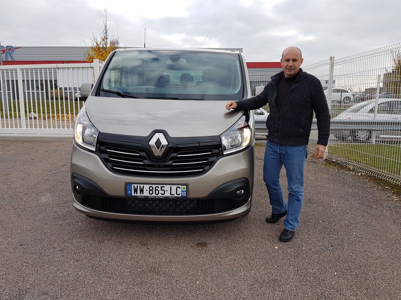 Avis-mandataire-auto-Emotors-Renault-Trafic-combi-Intens-dci-125-energy.