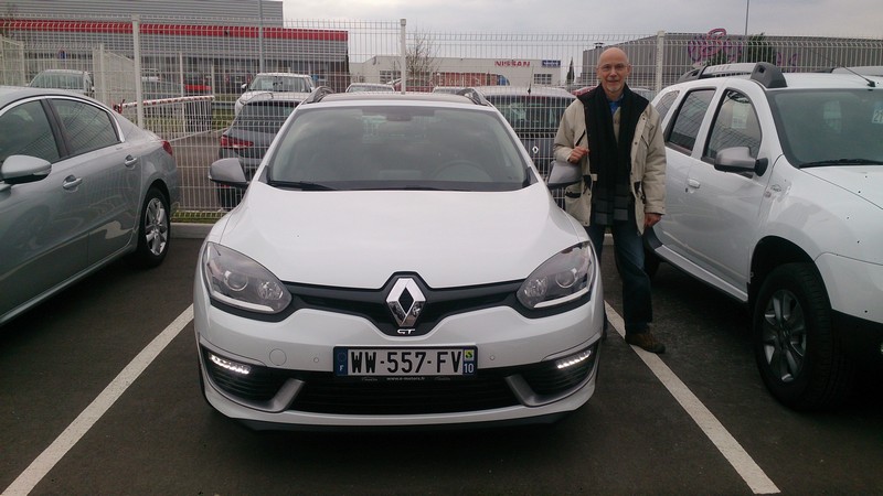 Avis-mandataire-auto-Emotors--Renault-megane-iii-estate-gt-tce-220-energy-.