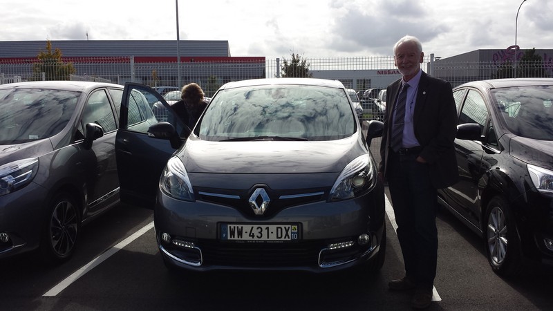 Avis-mandataire-auto-Emotors--Renault-scenic-iii-bose-tce-130-energy-.