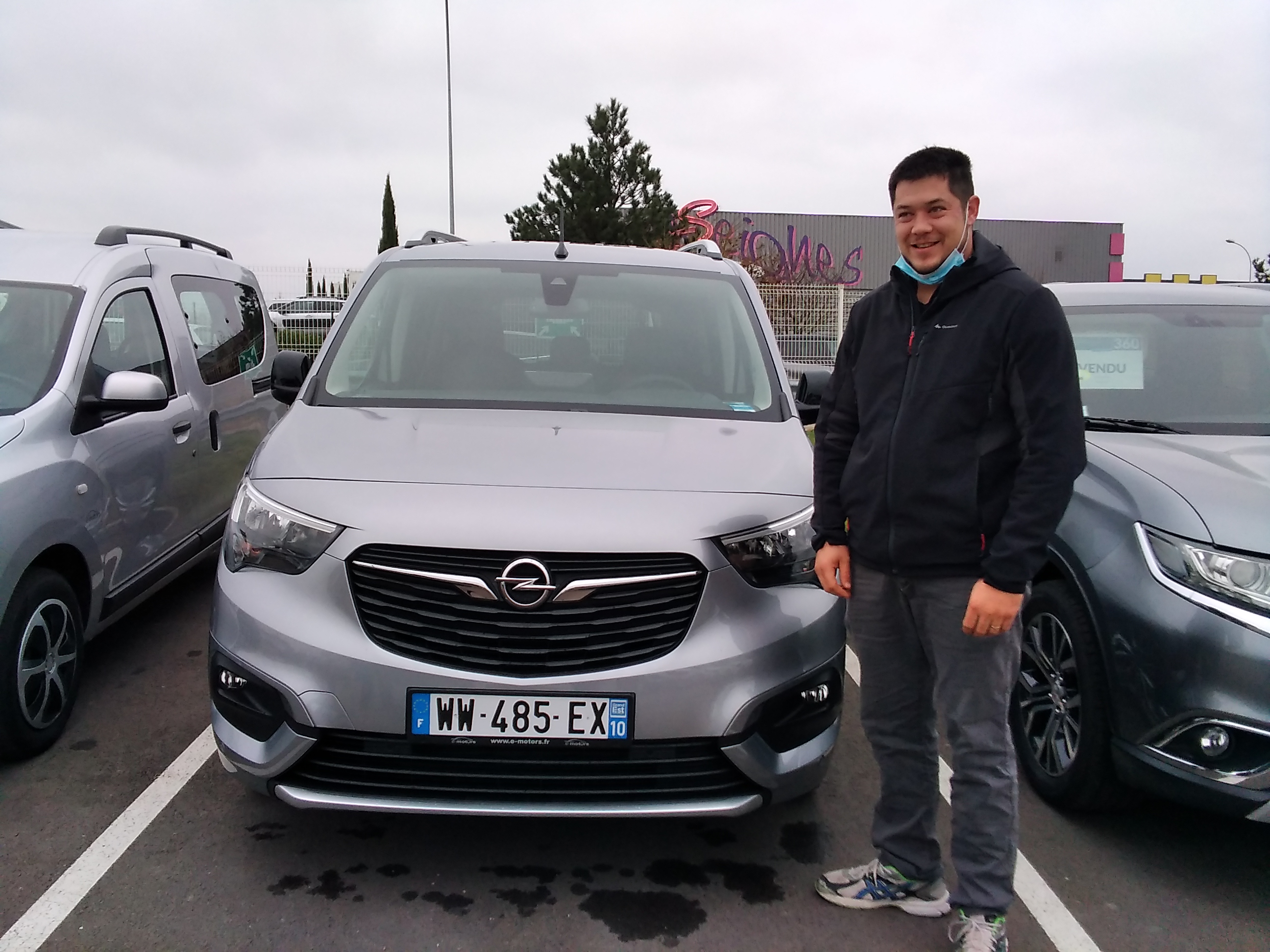 Avis-mandataire-auto-Emotors-Opel-Combo-life-130-bva8.