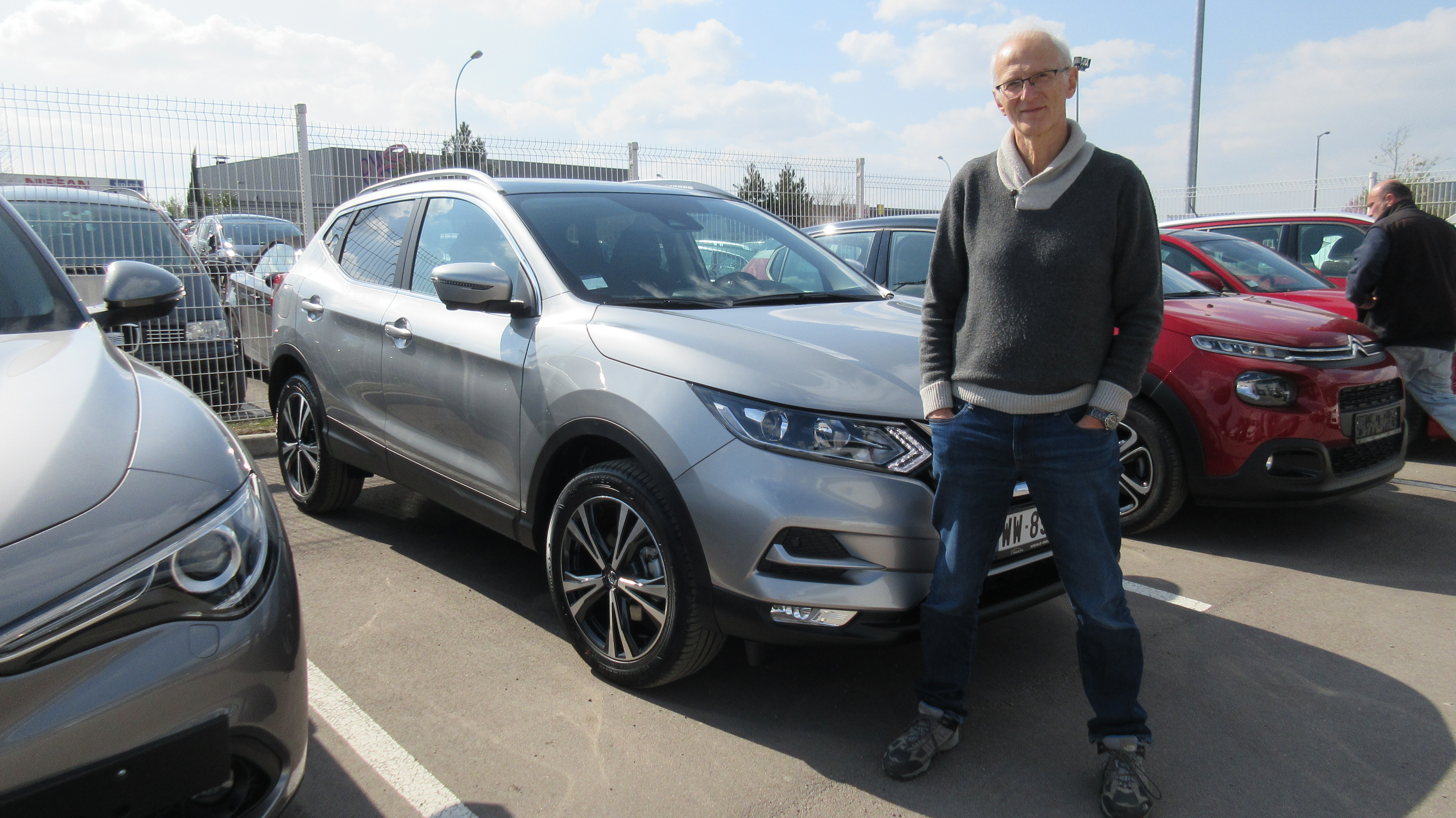 Avis-mandataire-auto-Emotors-Nissan-Qashqai-N-connecta-dig-t-140-4x2-plus-toit-pano.