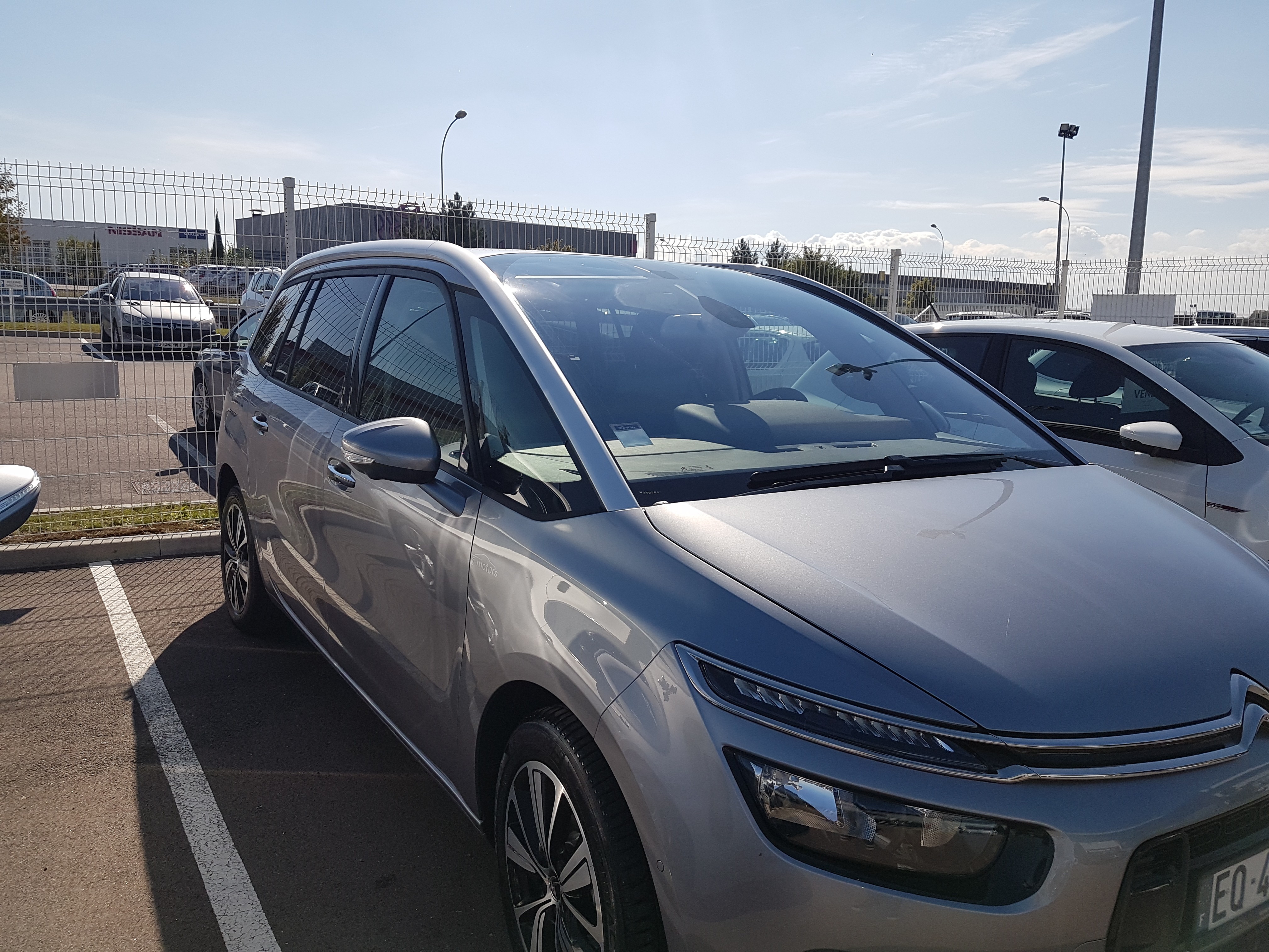 Avis-mandataire-auto-Emotors-Citroen-Grand-c4-picasso-Shine-bluehdi-120-eat6.