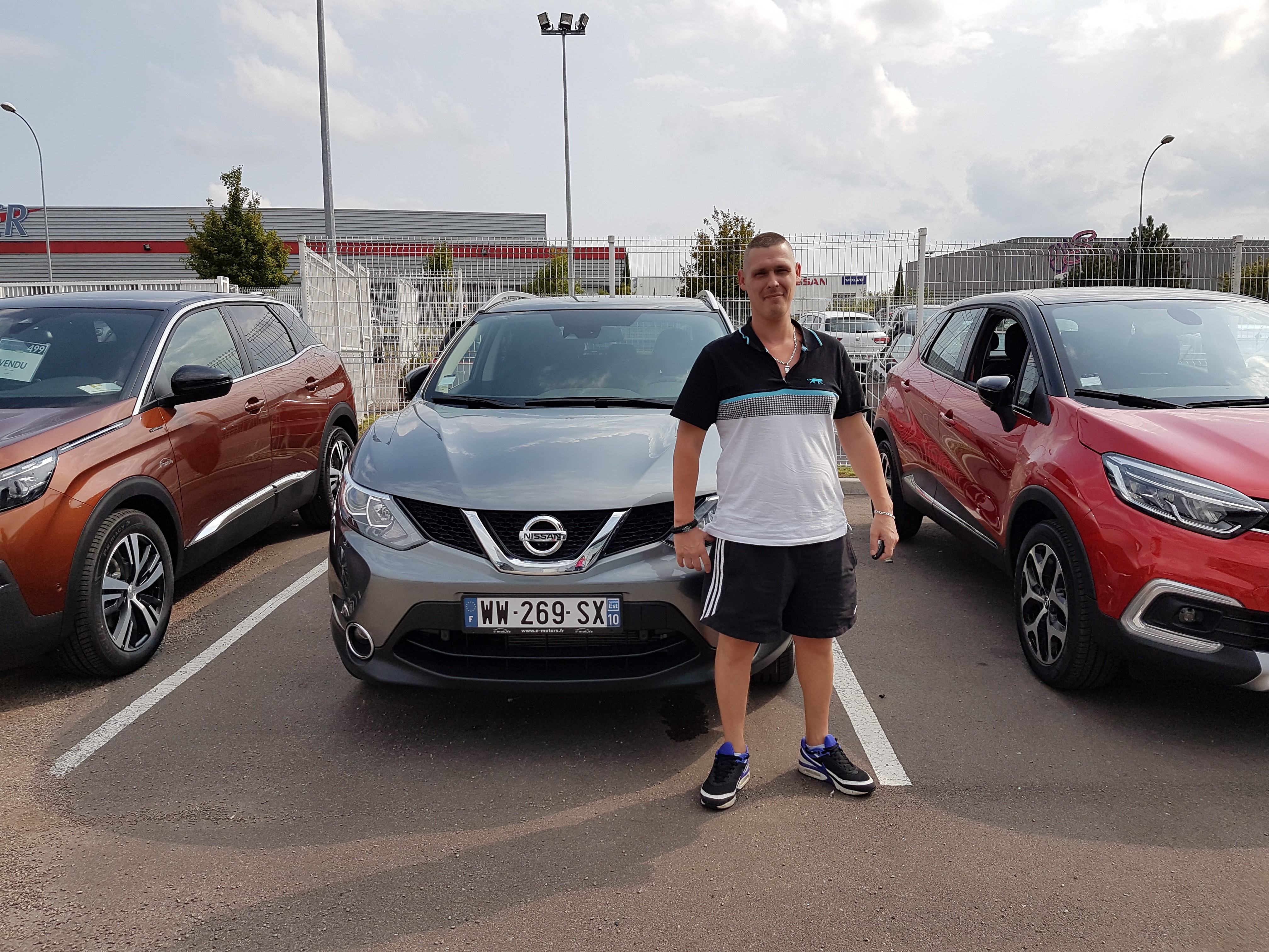 Avis-mandataire-auto-Emotors-Nissan-Qashqai-N-connecta-dig-t-115-4x2-plus-pack-design.
