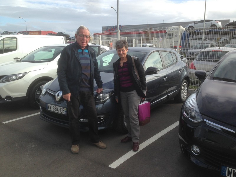 Avis-mandataire-auto-Emotors--Renault-megane-iii-limited-tce-115-energy-.