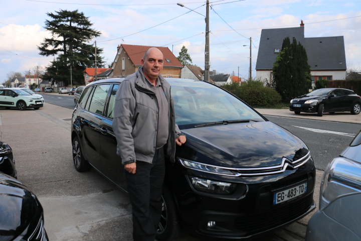 Avis-mandataire-auto-Emotors-Citroen-Grand-c4-picasso-Live-bluehdi-100-s-s-plus-gps.