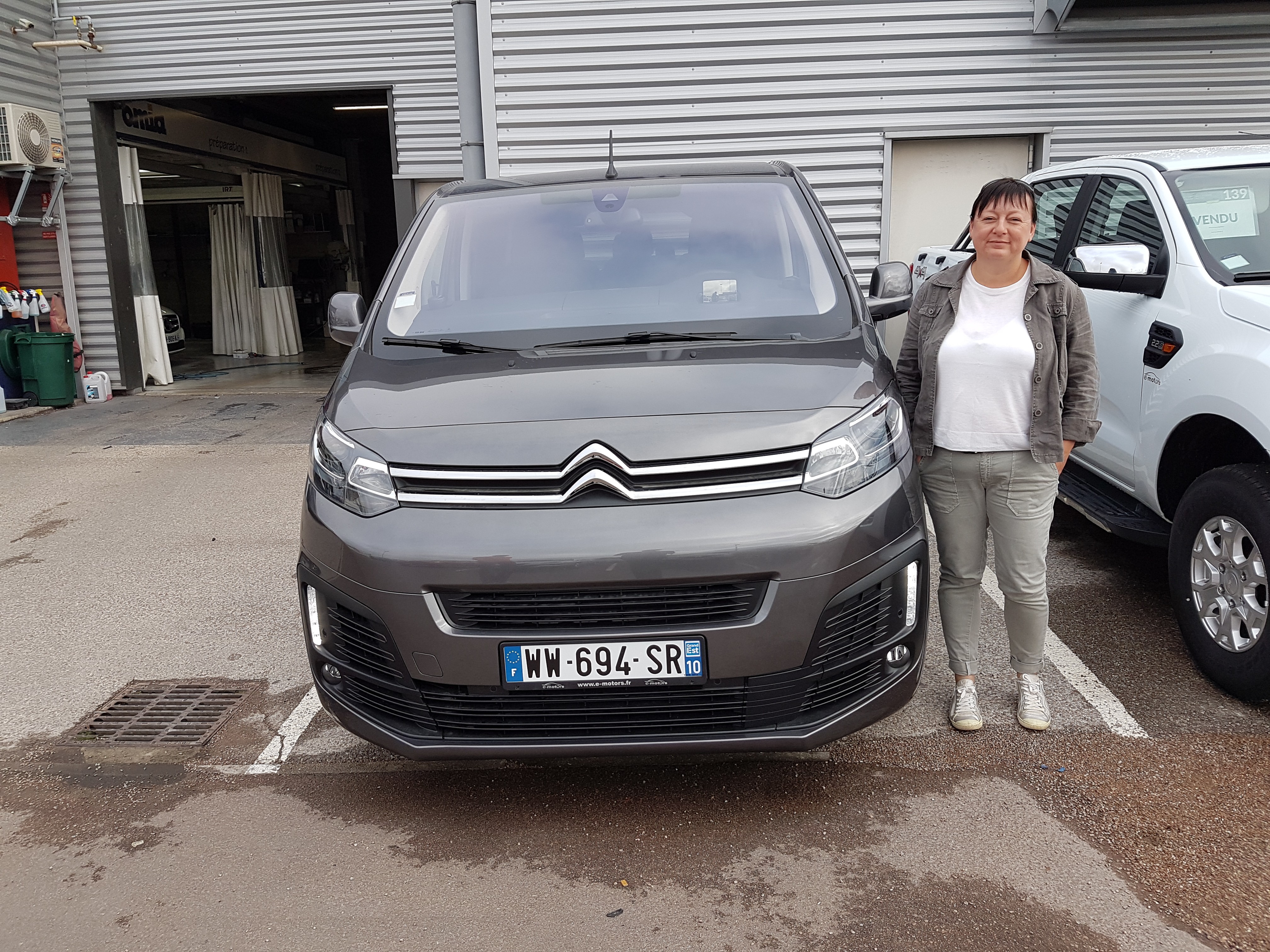 Avis-mandataire-auto-Emotors-Citroen-Spacetourer-Shine-m-bluehdi-180-s-s-eat6.