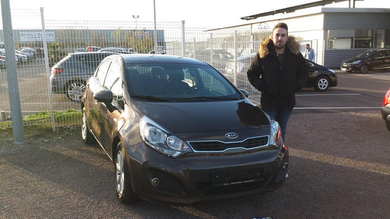 Avis-mandataire-auto-Emotors--Kia-rio-active-crdi-90-5portes-.