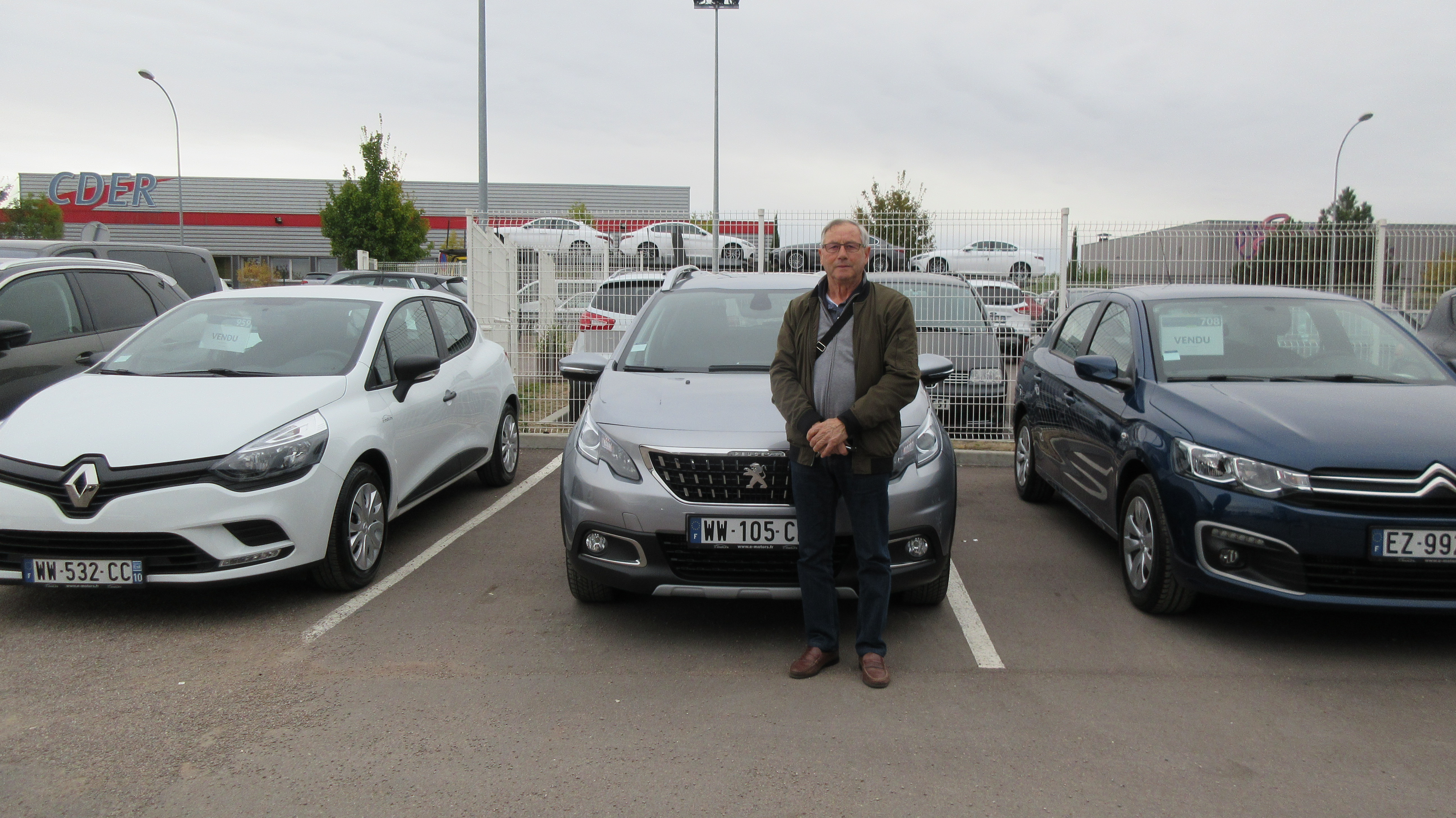 Avis-mandataire-auto-Emotors-Peugeot-2008-Allure-puretech-110-s-s-plus-jantes-alliage-17-cam-ra.