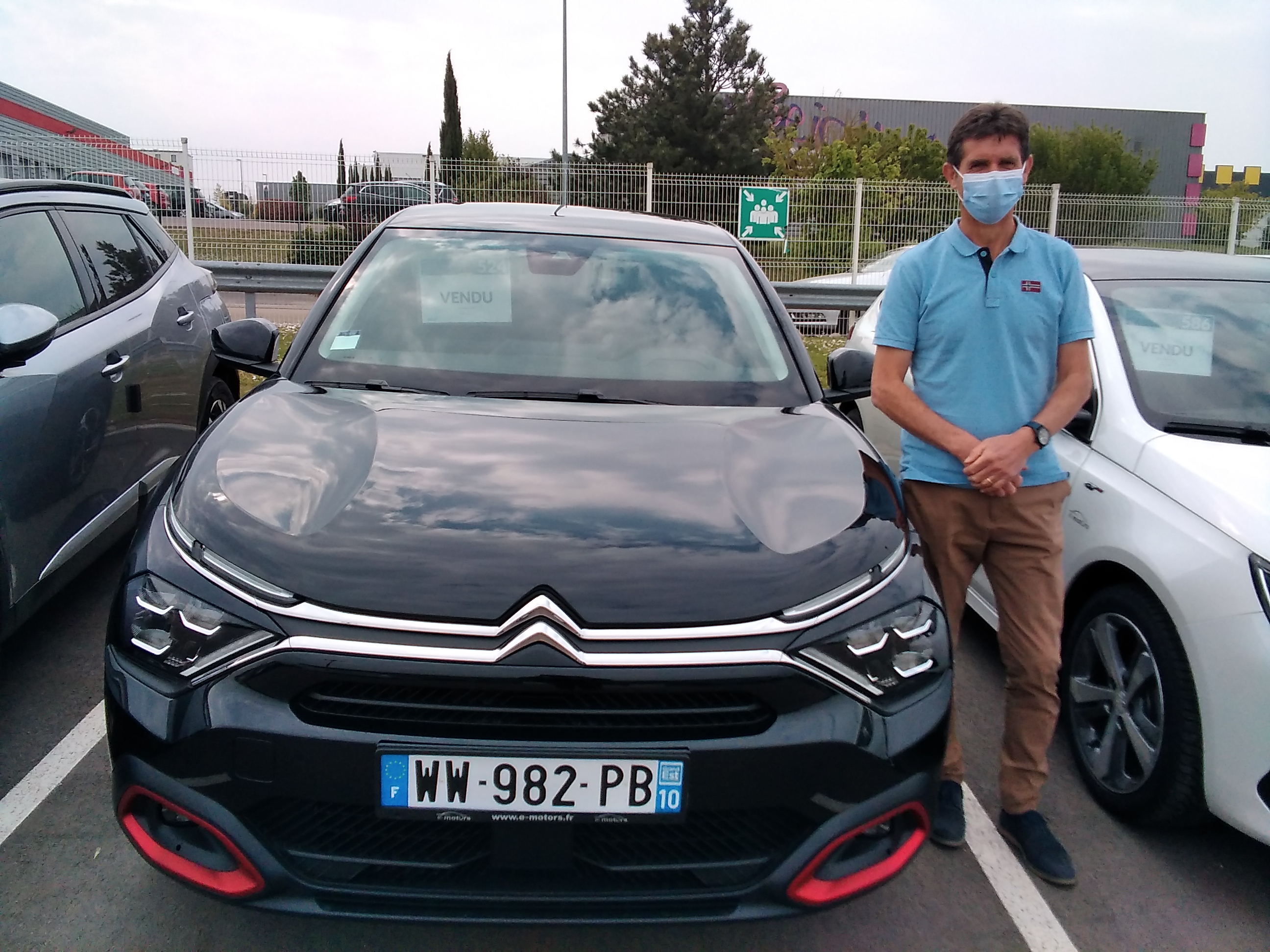 Avis-mandataire-auto-Emotors-Citroen-C4-Feel-pack-bluehdi-130-s-s-eat8-plus-adml.