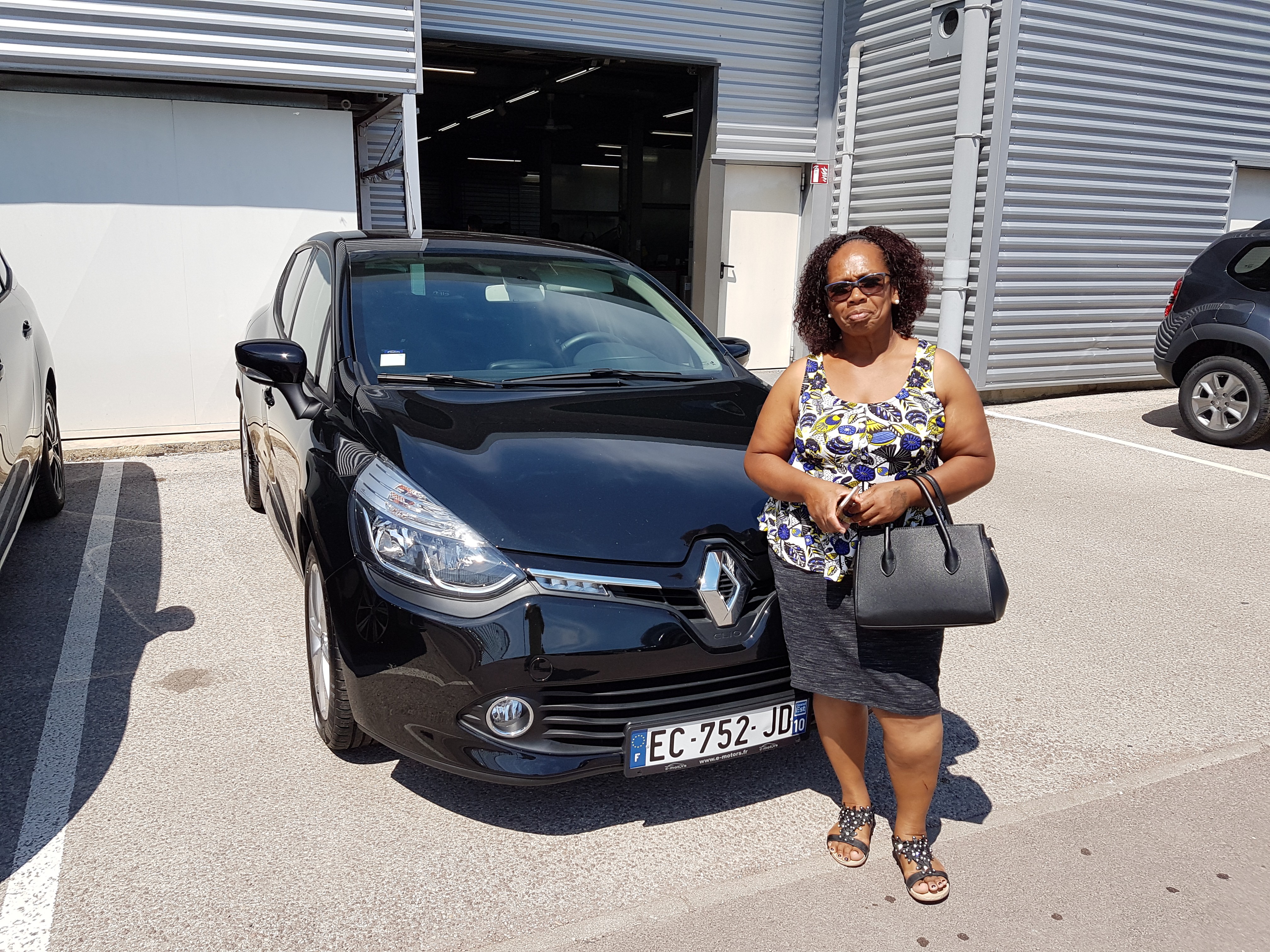 Avis-mandataire-auto-Emotors-Renault-Clio-Iv-tce-90-intens-5p.