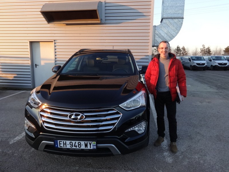 Avis-mandataire-auto-Emotors-Hyundai-Grand-santa-fe-Grand-santa-f-executive-crdi-197-4x4-automatique-7pl.