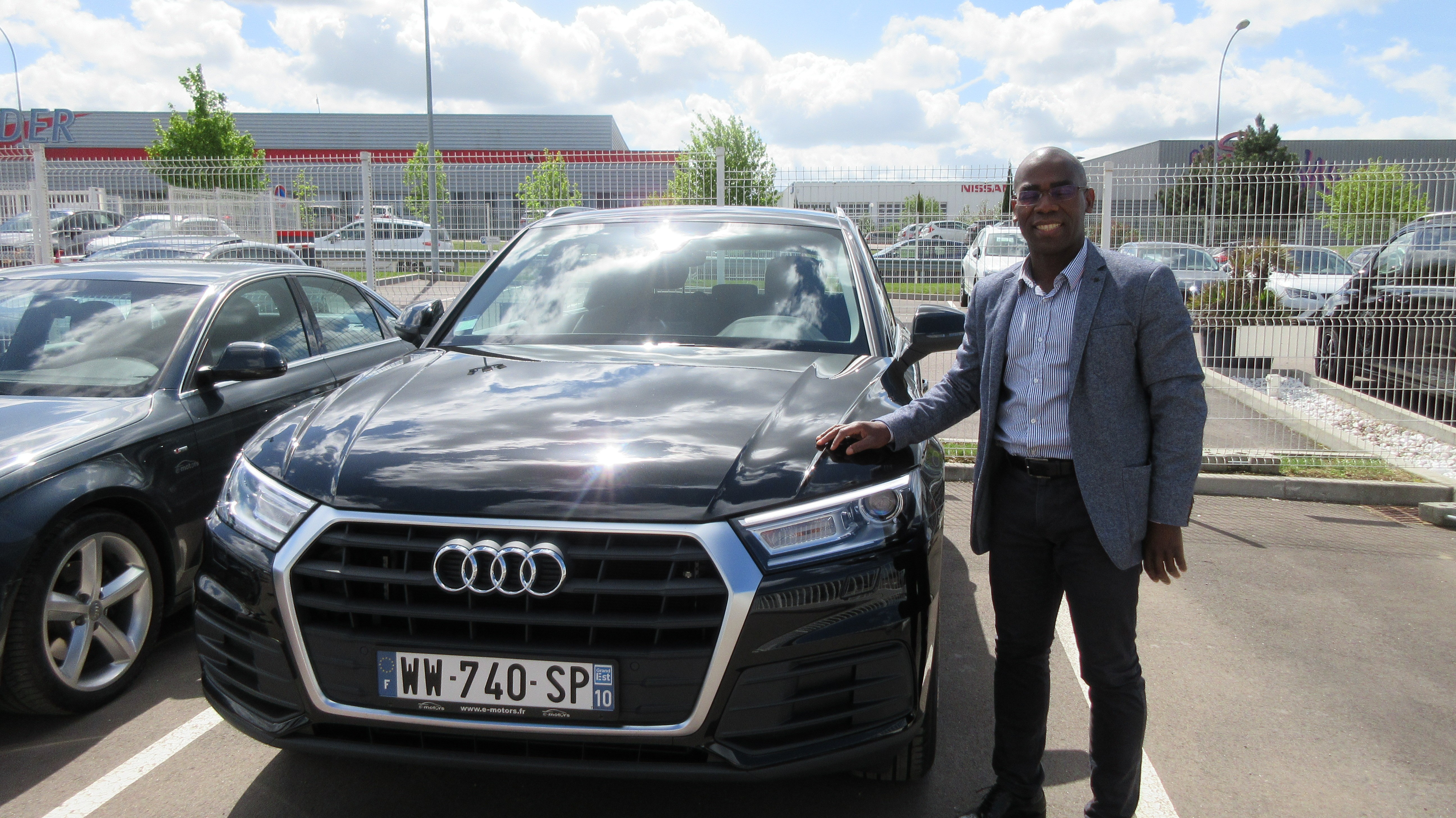 Avis-mandataire-auto-Emotors-Audi-Q5-Tdi-150-plus-navi.