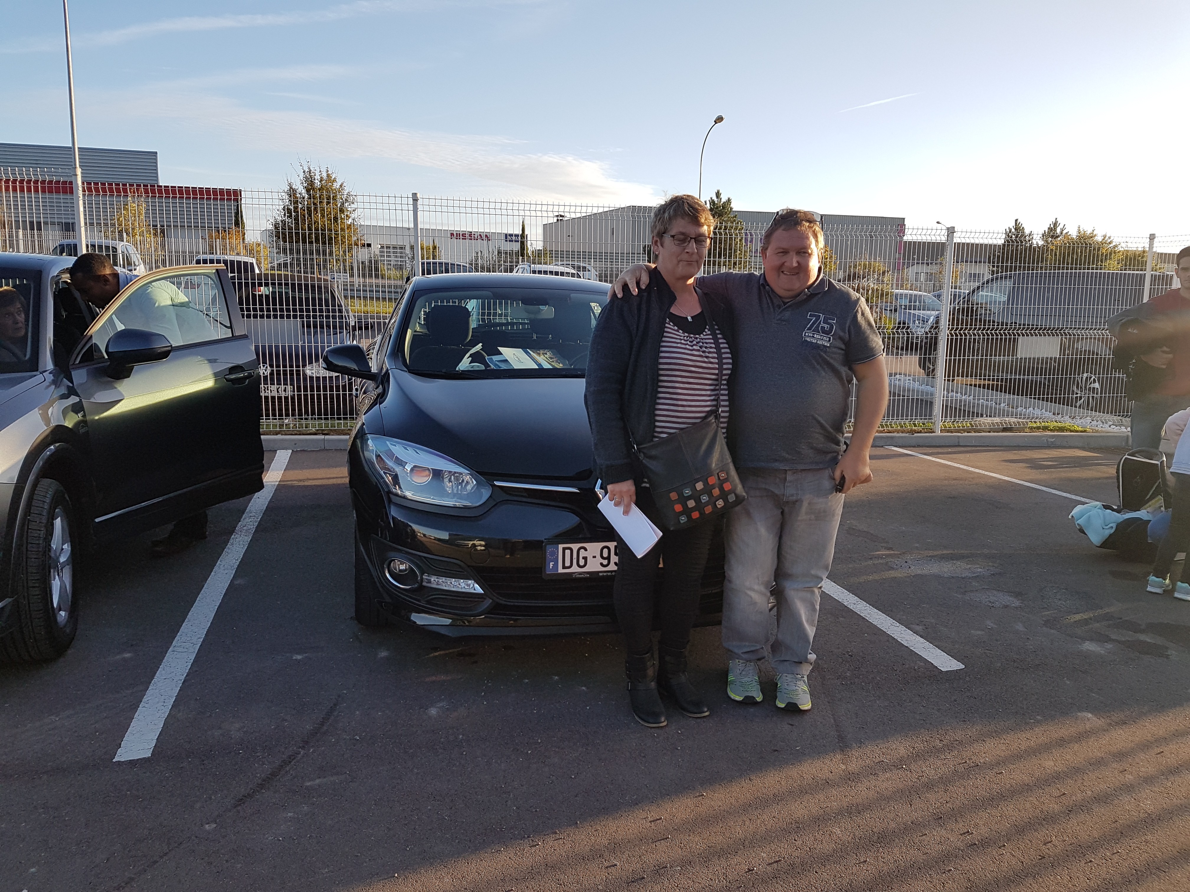 Avis-mandataire-auto-Emotors-Renault-Megane-iii-berline-M-gane-iii-dci-110-fap-energy-business-5p.