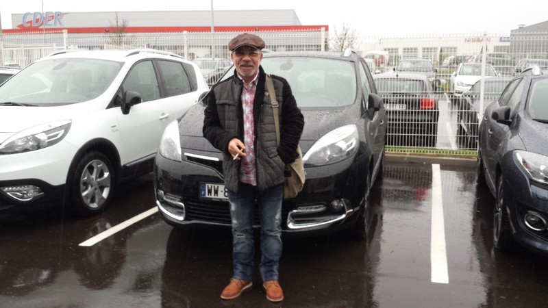 Avis-mandataire-auto-Emotors--Renault-grand-scenic-iii-bose-tce-130-energy-plus-toit-vitr-.