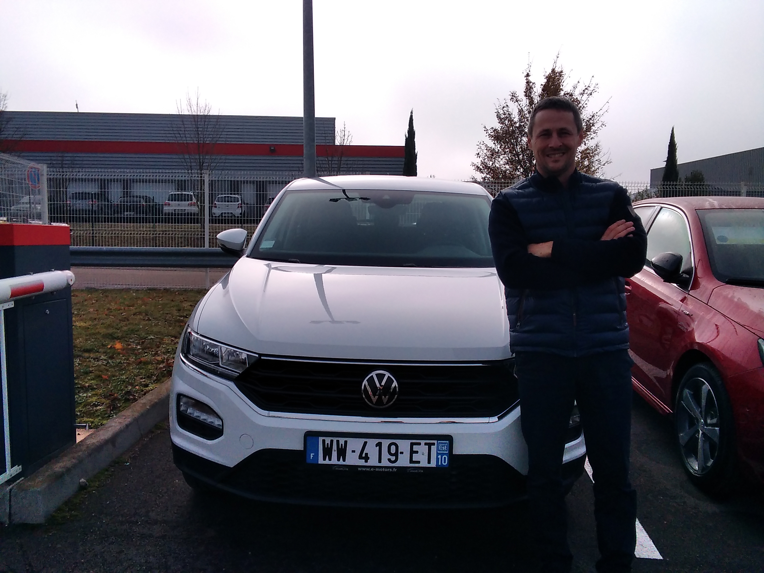 Avis-mandataire-auto-Emotors-Volkswagen-T-roc-Lounge-tsi-110-plus-pack-hiver.