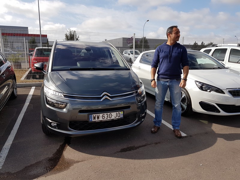 Avis-mandataire-auto-Emotors-Citroen-Grand-c4-picasso-Exclusive-thp-165-s-s-eat6-plus-toit-vitr.